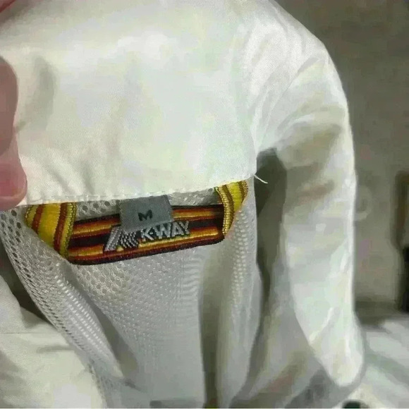 KWAY Jacket - Picture 2 of 4